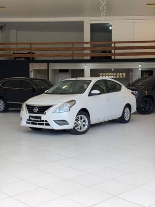 NISSAN VERSA 1.6 16V FLEXSTART SV 4P XTRONIC NISSAN VERSA 1.6 16V FLEXSTART SV 4P XTRONIC